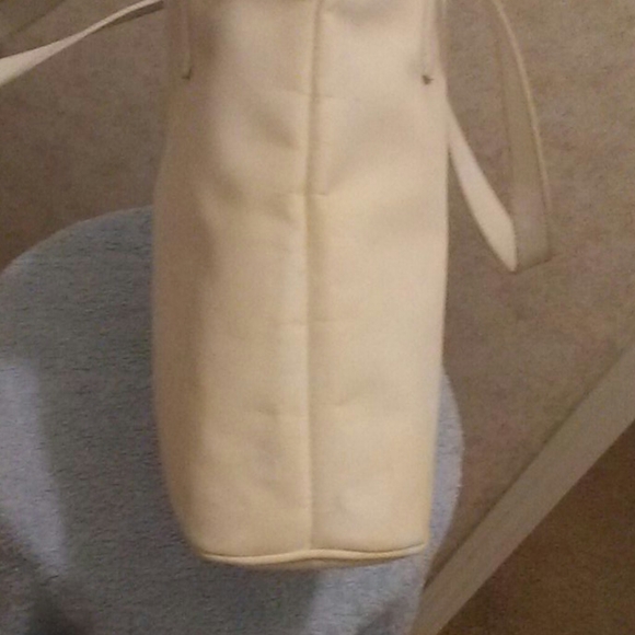 Fendi Bag - Picture 7 of 8